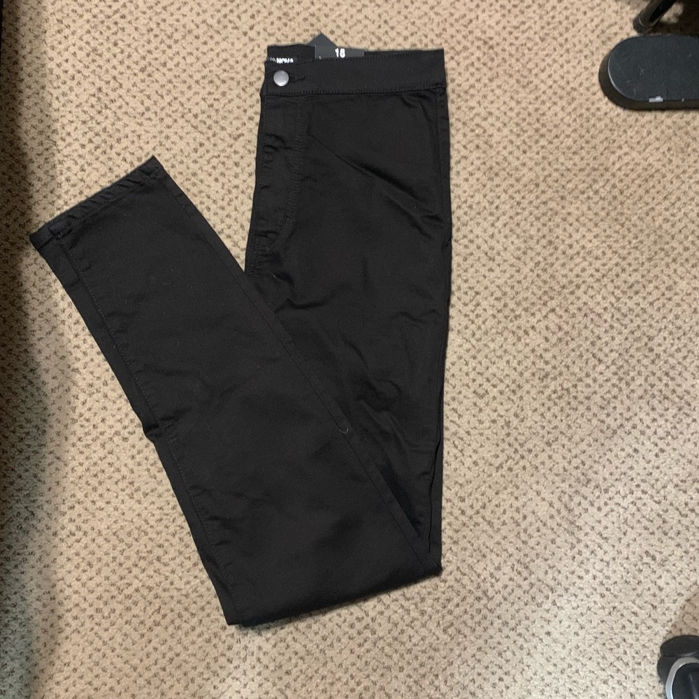Black skinny jean from fashion nova. Size 15